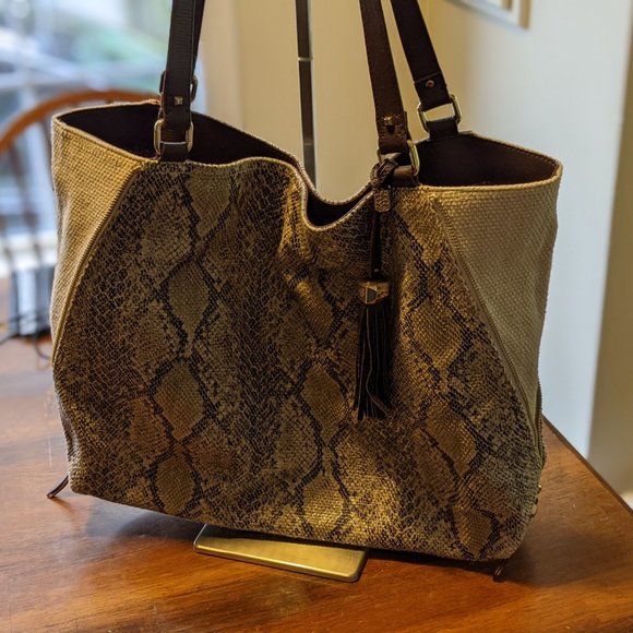 Rare Find - The Switch Tote - Picture 3 of 4